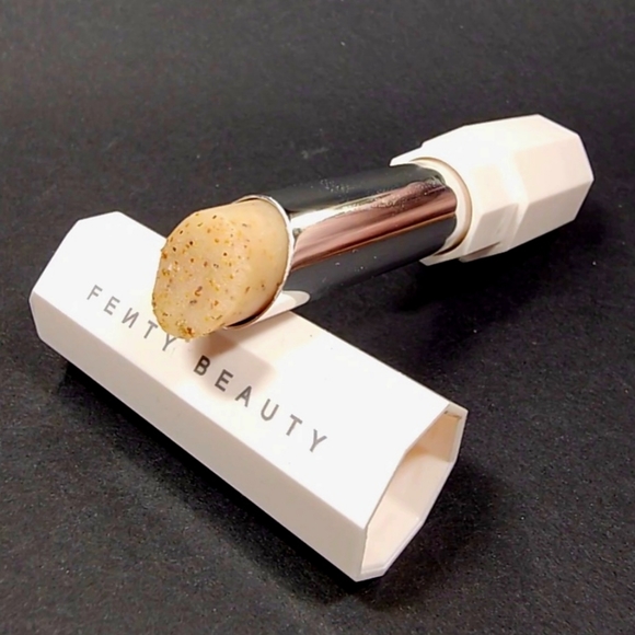 NEW Fenty Beauty by Rihanna Pro Kiss'r Lip-Loving Scrubstick - Picture 6 of 7